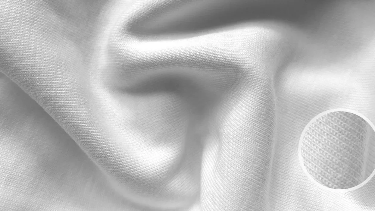 2. Fabric Construction and Modern Performance Choices