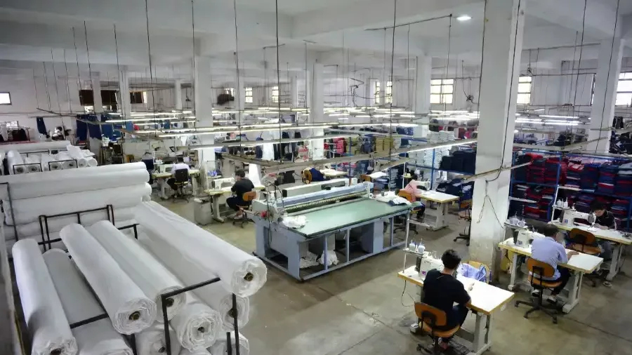 How a Factory-Direct Program Operates