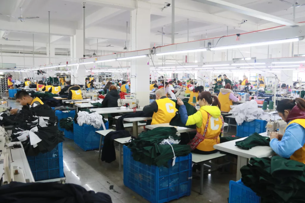 How to Screen School Uniform Manufacturers
