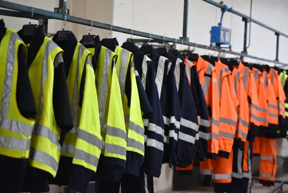 How to Sourcing Custom Workwear From China? Reliable Makers