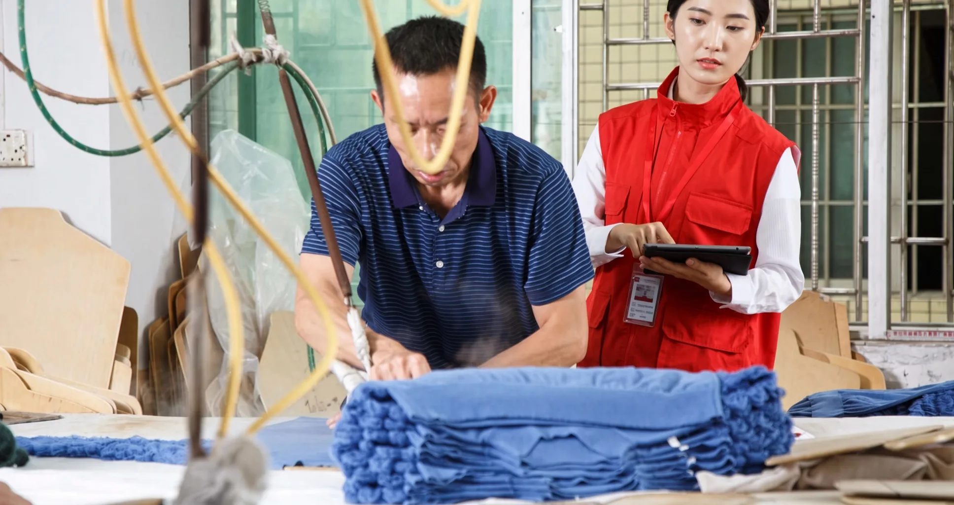Textile flaw prevention SOP on the workwear line